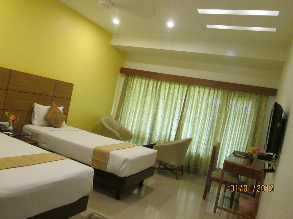 เดอะ อโศก บีช รีสอร์ต Hotel ปอนดิเชอรี ภายนอก รูปภาพ